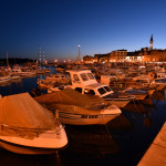 Rovinj-Hafen-Nacht-web